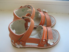 босоножки б/у 24раз.