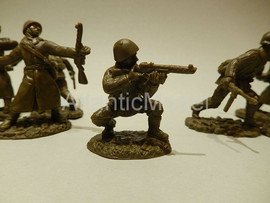 Солдатики 1/32 tssd Советская армия 16 фигур WWII 10