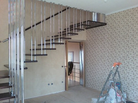 Изготовление и монтаж лестниц любой сложности.