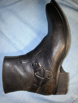 Продам итальянские мужские сапоги 2