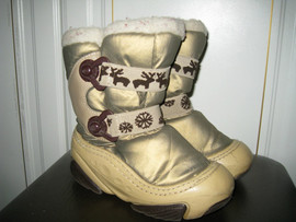 Продаю сноу-бутсы DEMAR