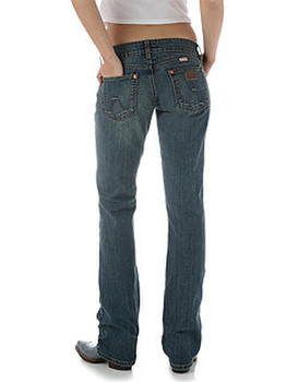Продам женские джинсы Wrangler (новые),ВАО,САО,центр (2300 руб.( 2