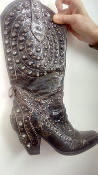 Сапоги б/у два раза были одеты размер 37