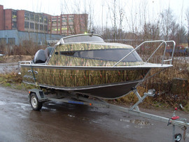 Катер Беркут 510 Полурубка