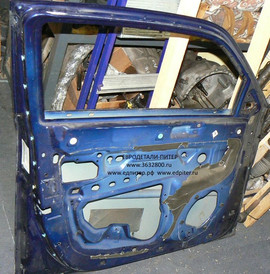 Дверь Chrysler 300C