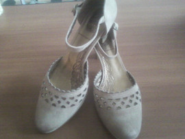 Продаю туфли фирмы "CHESTER"