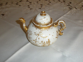 Старинный китайский чайник (фарфор) 2