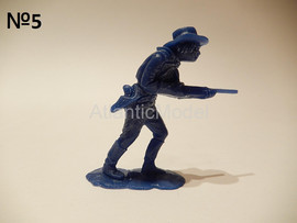 Солдатики 1/32 Hofler №5 Солдат с карабином синий цвет