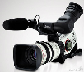 Профессиональная видеокамера Canon XL1S, mini DV