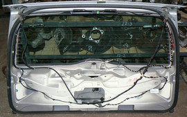 Крышка багажника Volvo XC70 V70 хлопушка 4