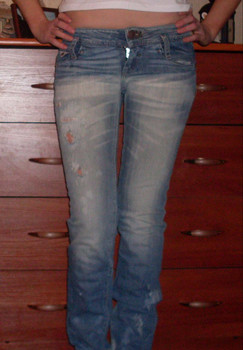 стильные джинсы