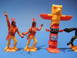 Солдатики 1/32 Timpo Индейцы Команчи 3 шт Тотем