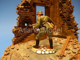 Солдатики 1/32 CONTE Офицер Ждать команды WWII 4