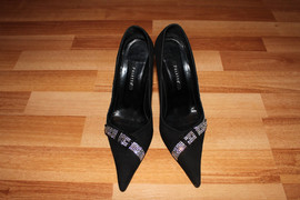 черные замшевые туфли poletto