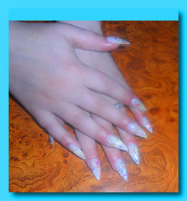 Наращивание ногтей