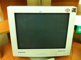 ЭЛТ Монитор Самсунг 17" SyncMaster 755df