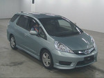 Гибрид Honda Fit Shutlte Hybrid