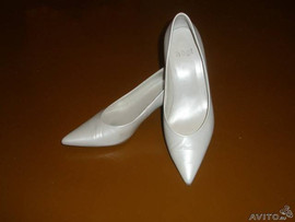 Туфли белые 37,5-38 р-р ,б/у 1 раз