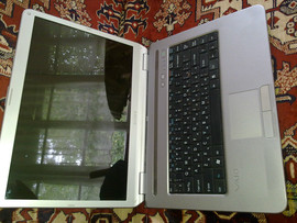 Sony Vaio VGN-NR21SR 2