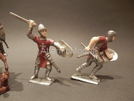 солдатики 1/32 Supreme Крестоносцы на лошадях TSSD 6
