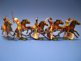 Солдатики 1/32 Britains Конные индейцы и ковбои 5 4