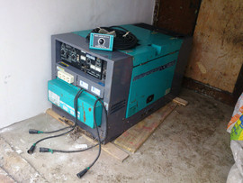 Двухпостовый дизельный сварочный генератор DENYO DLW-400ESW.