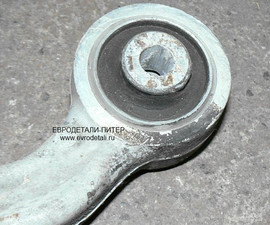 Рычаг передний нижний 08646375 08646376 Volvo XC70 2.5Т вольво х 3