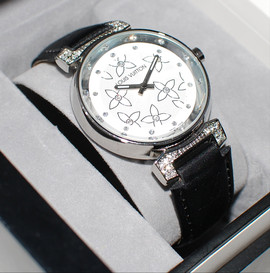 Louis Vuitton Tambour white