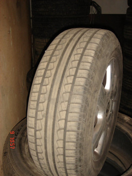 Продам комплект фирменных колес Фольксваген 2