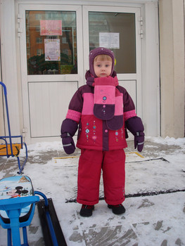 Зимний комбинезон для девочки