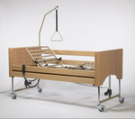 Медицинская кровать Vermeiren Luna + столик и матрас