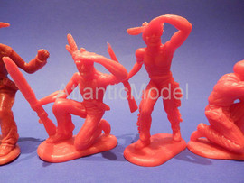 Солдатики 1/32 Linde Индейцы и ковбой 4 фигуры