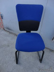 Продаем б/у офисные кресла на колесиках и без с эргономическими
