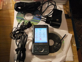 Продам коммуникатор Gigabytе g-Smart MS800 с навигацией за 3000