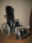 Кресло-коляска со съемным подголовником