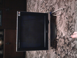 продаю мониторы