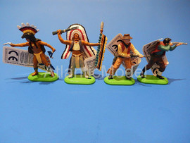 Солдатики 1/32 Britains Четыре фигуры серии 1971 2