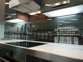 Кухонные фартуки из стекла по вашим размерам, монтаж, доставка 2