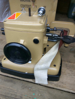 Продам скорняжную машинку