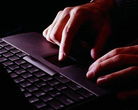 Как вы относитесь к бизнесу в интернете?