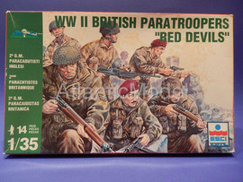 Солдатики 1/32 ESCI Красные дьяволы Третий 7 фигур 5