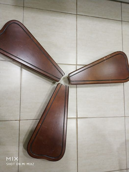 Интерьер бара кафе ресторана Декоративные накладки под дерево