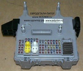 Блок предохранителей 56009987AE Jeep Liberty