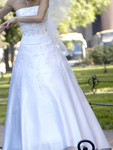 Свадебное платье для изящной невесты р-р40-42-44