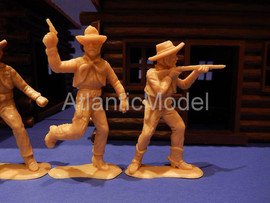 Солдатики 1/32 Domplast Ковбои четыре фигуры 4 поз