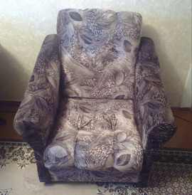Продам два мягких кресла