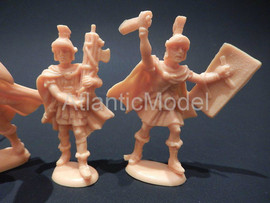 Солдатики 1/32 Atlantic Имперский легион 4 фигуры 4 позы 4