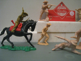 Солдатики 1/32 REISLER Ковбои 6 пеших 2 конных