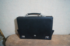 Отличный мужской кожаный портфель