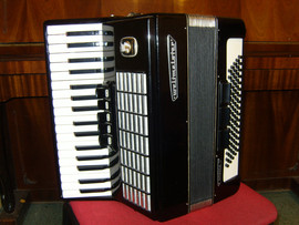 Аккордеон ,,Weltmeister-Stella,, 3/4